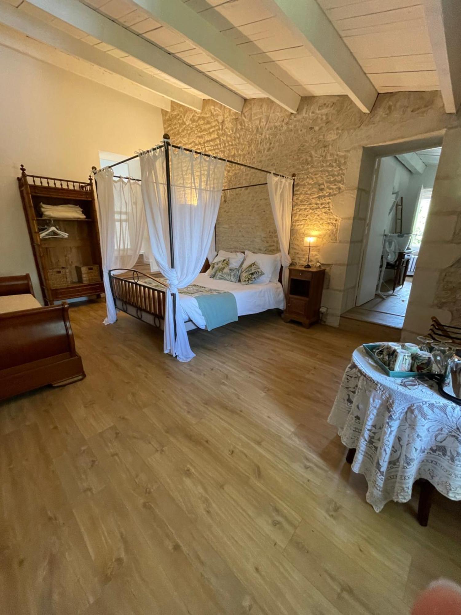Bed and Breakfast Logis Saint Leonard Dompierre-sur-Mer Exterior foto